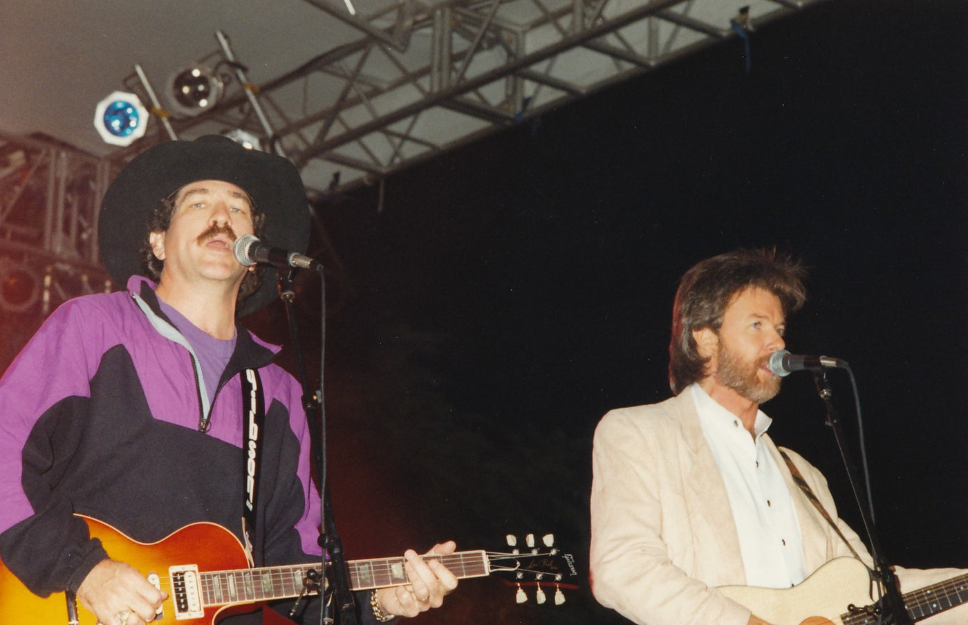 Kix Brooks and Ronnie Dunn performing at the Harlan Howard Birthday Bash