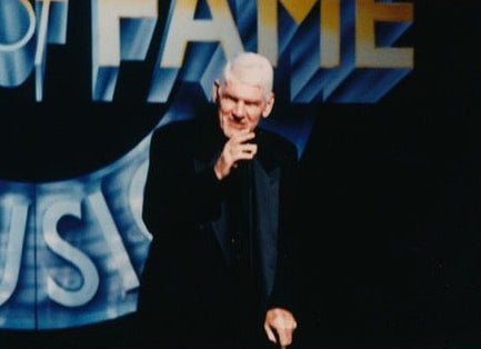 Harlan Howard being inducted into the Country Music Hall of Fame in 1997, alongside Brenda Lee and Cindy Walker